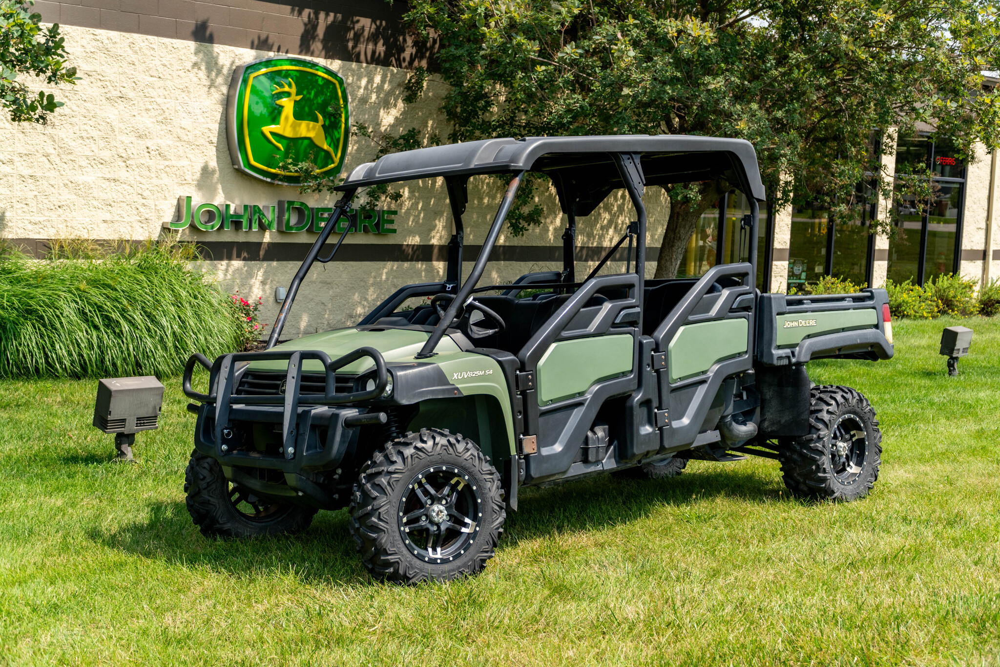 Used 2022 John Deere XUV 825M S4 ATVs & Gators at Koenig Equipment in Tipp City, OH - PhotoXL0