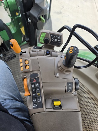 2018 John Deere 5100R (9th thumbnail)
