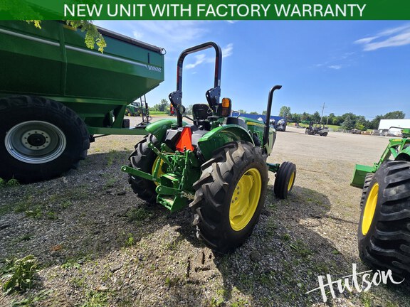 Photo of 2025 John Deere 5050E