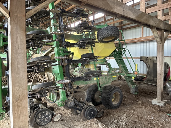 Used 2022 John Deere N530C Air Drills and Seeders at Koenig Equipment in Greensburg, IN - Photo3