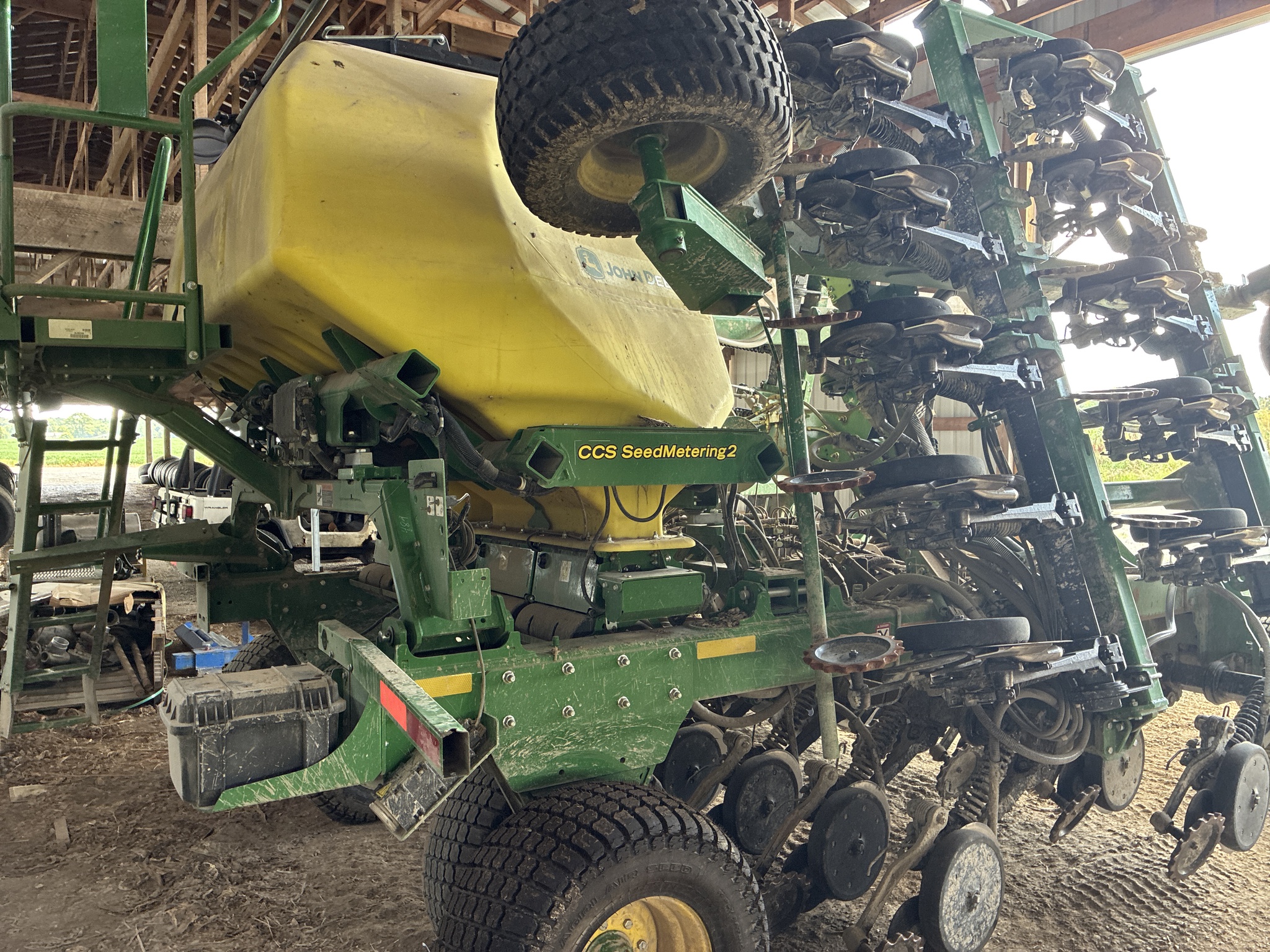 Used 2022 John Deere N530C Air Drills and Seeders at Koenig Equipment in Greensburg, IN - PhotoXL0