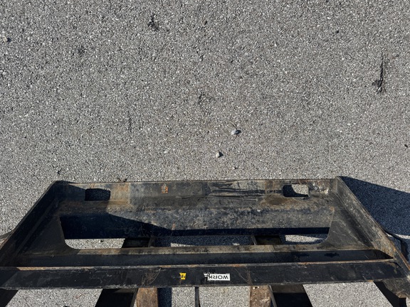  John-Deere PALLET FORKS