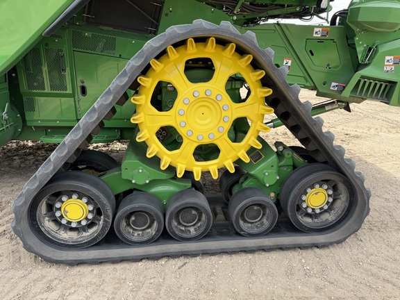 2024 John Deere X9 1100 - Photo14
