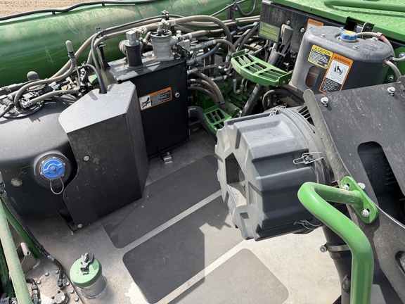 2024 John Deere X9 1100 - Photo35