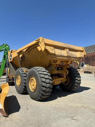 2024 John Deere 410 P
