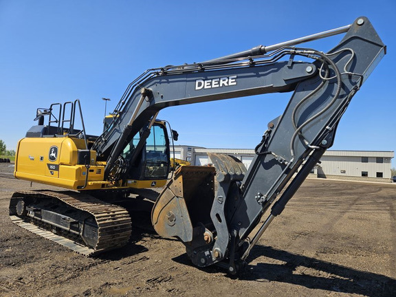 Photo of 2023 John Deere 160P