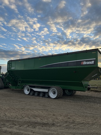 Used 2023 Brandt DXT 2500 Grain Carts at Horizon Ag & Turf in Falher, AB - Photo1