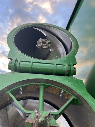 Used 2023 Brandt DXT 2500 Grain Carts at Horizon Ag & Turf in Falher, AB - Photo4