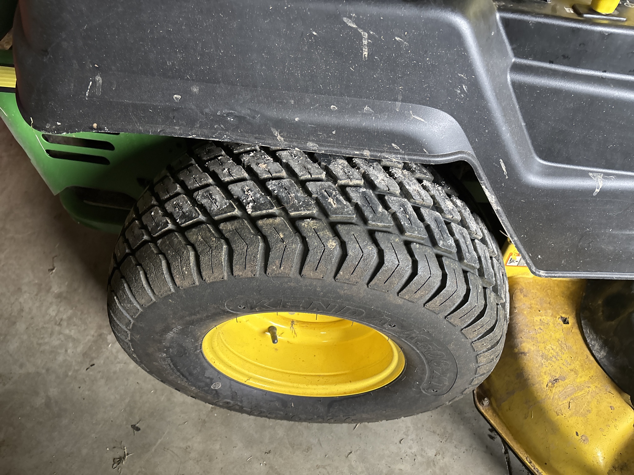 Used 2018 John Deere Z535M Zero Turn Mowers at Koenig Equipment in Amelia, OH - PhotoXL11