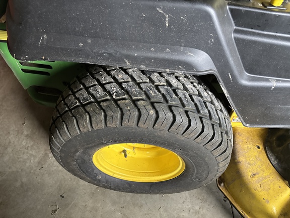 Used 2018 John Deere Z535M Zero Turn Mowers at Koenig Equipment in Amelia, OH - Photo11