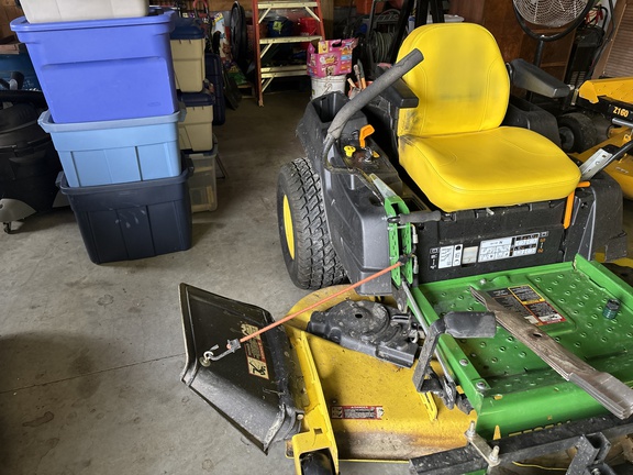 Used 2018 John Deere Z535M Zero Turn Mowers at Koenig Equipment in Amelia, OH - Photo4