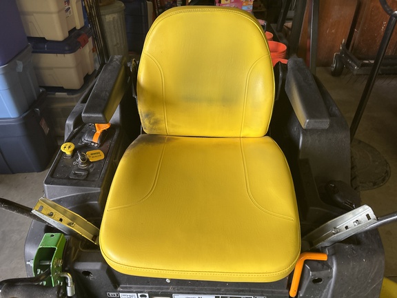 Used 2018 John Deere Z535M Zero Turn Mowers at Koenig Equipment in Amelia, OH - Photo6