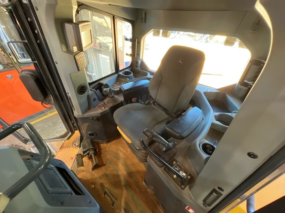 2024 John Deere 850L