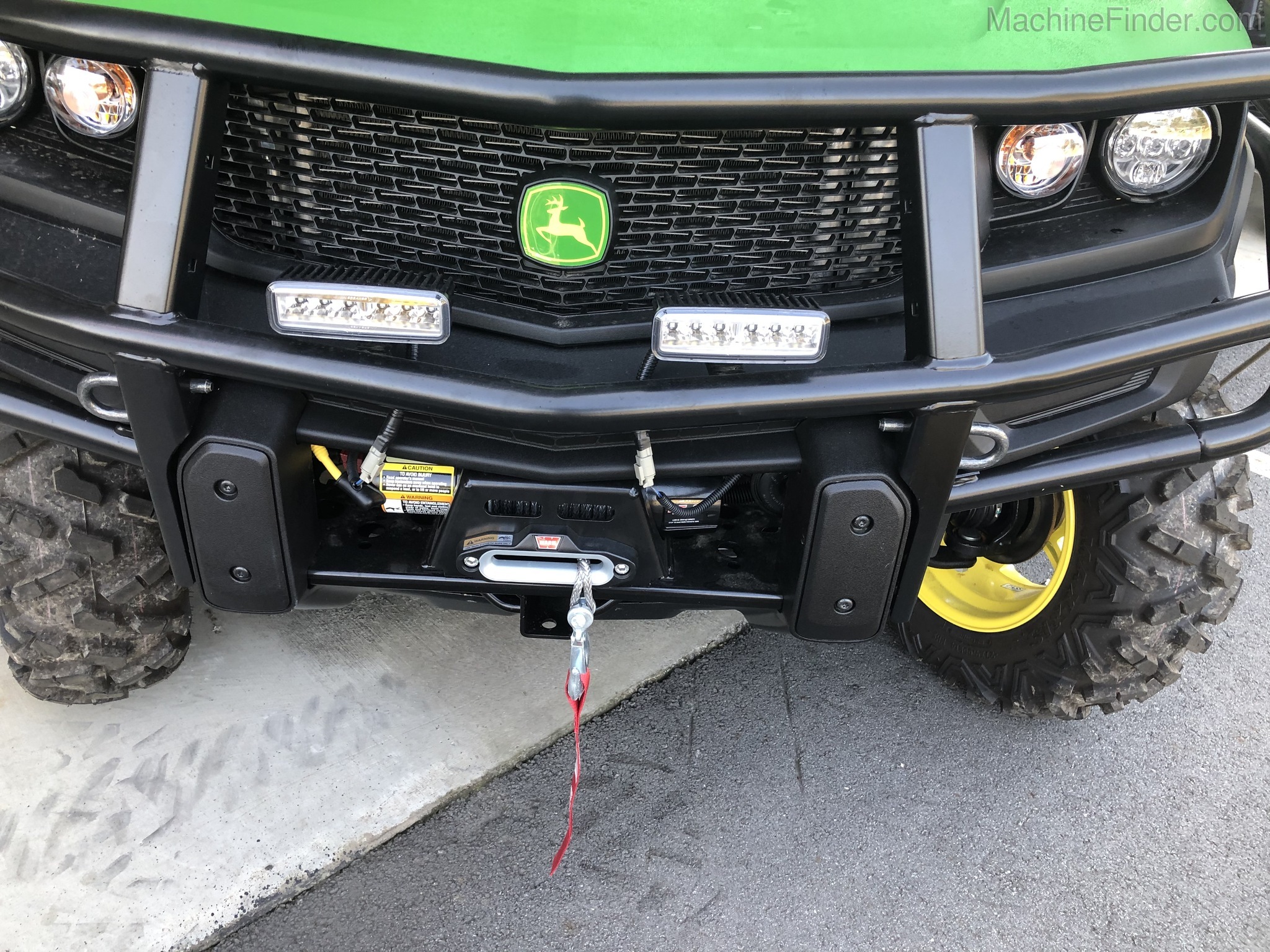 2020 John Deere 835R Image 3