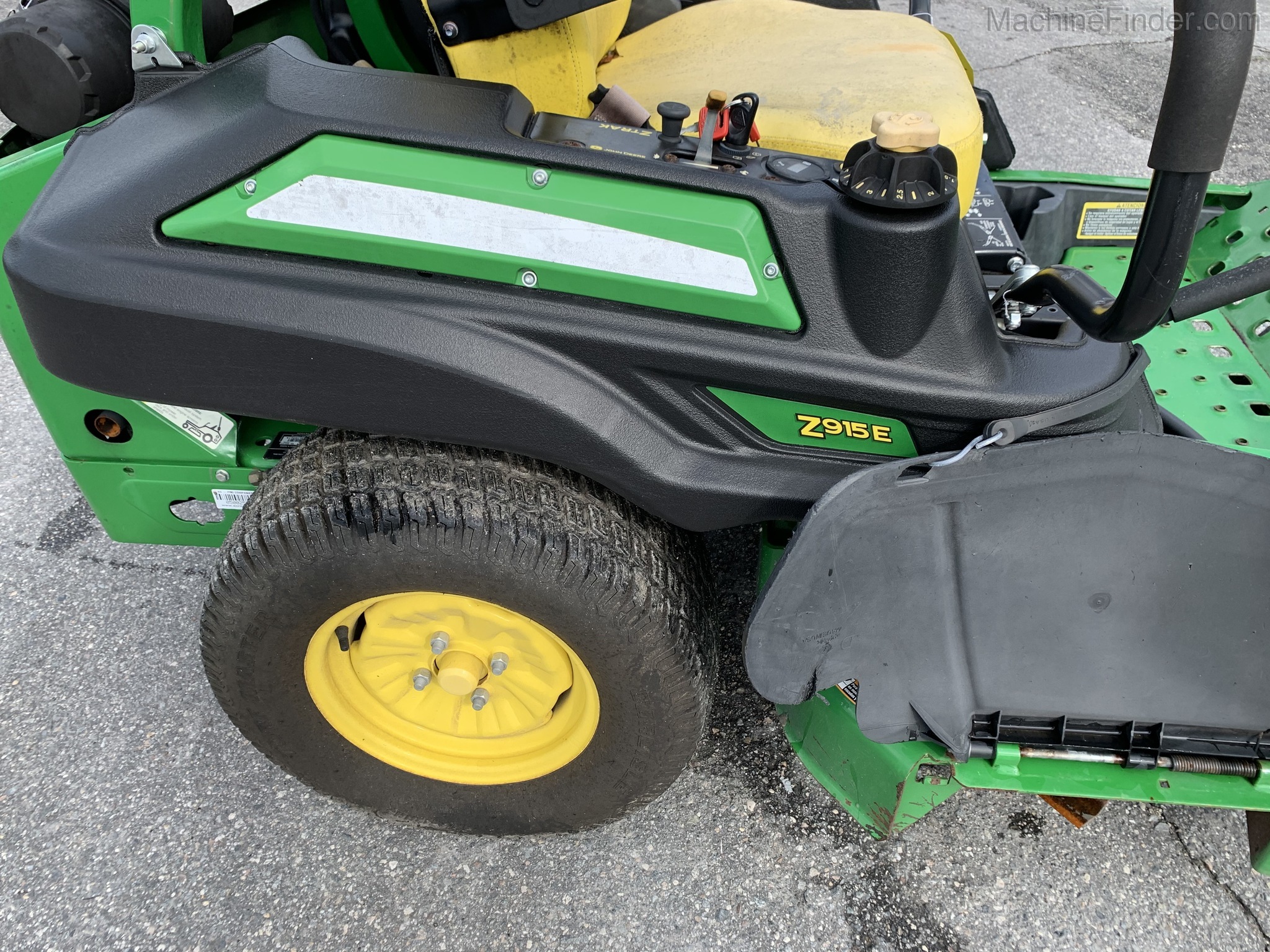 2018 John Deere Z915E Image 3