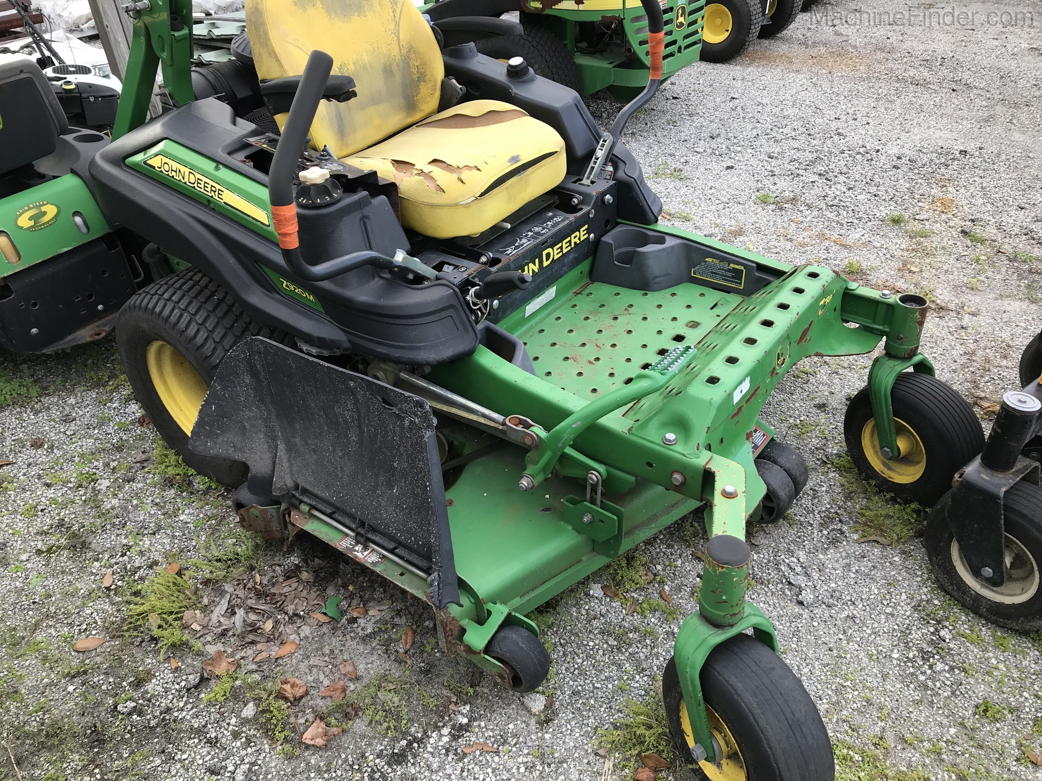 2013 John Deere Z920M Image 4