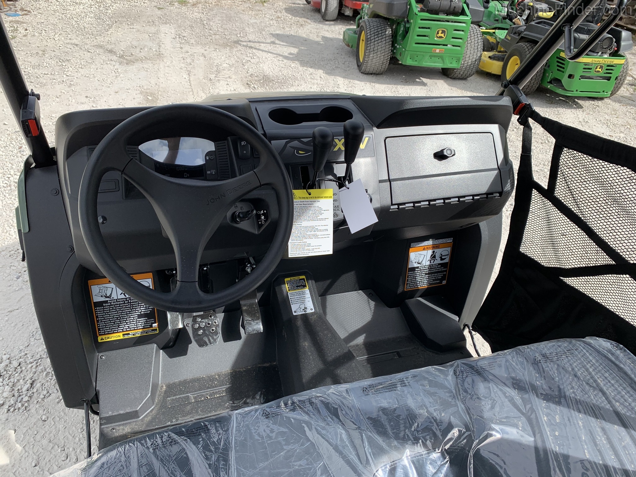 2021 John Deere 590E Image 7