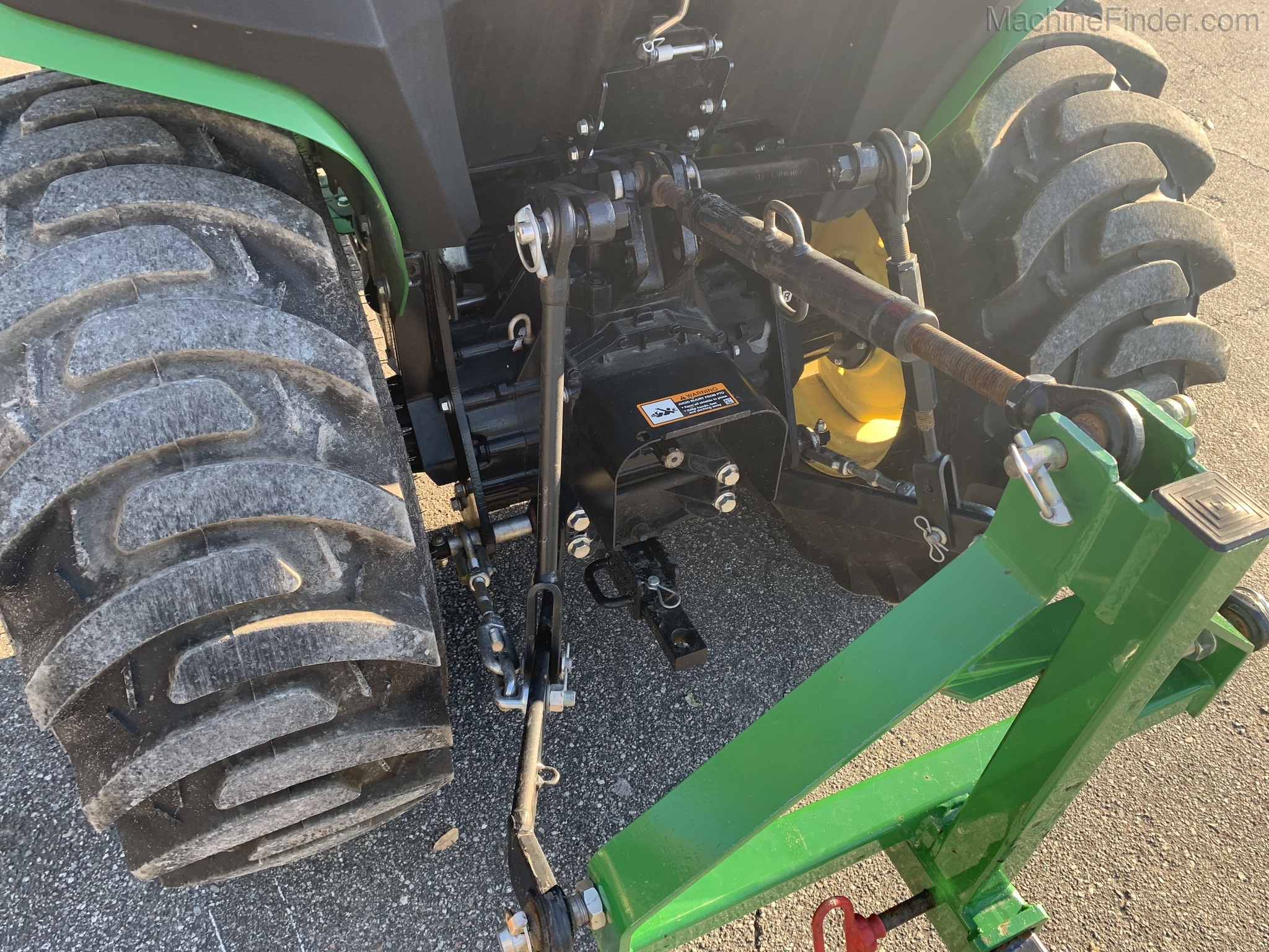 2018 John Deere 3025E Image 7