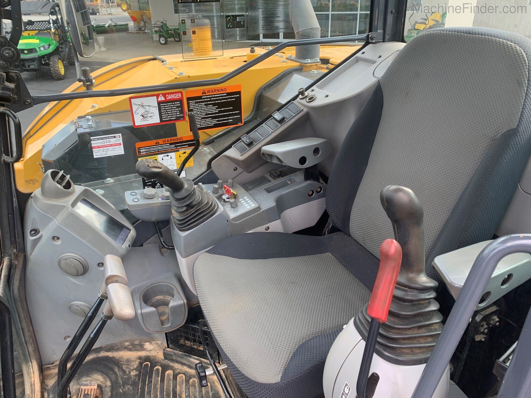 2017 John Deere 85G Image 9