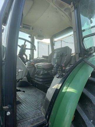 2013 John Deere 6115D Image 7