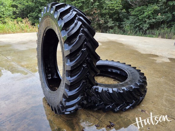 Photo of 2022 Firestone 380/85R34