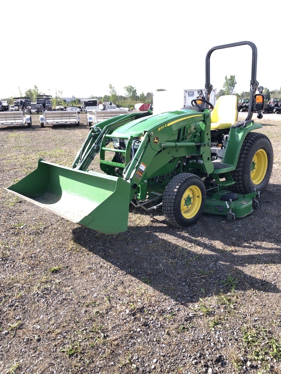 2022 John Deere 3033R Image 5