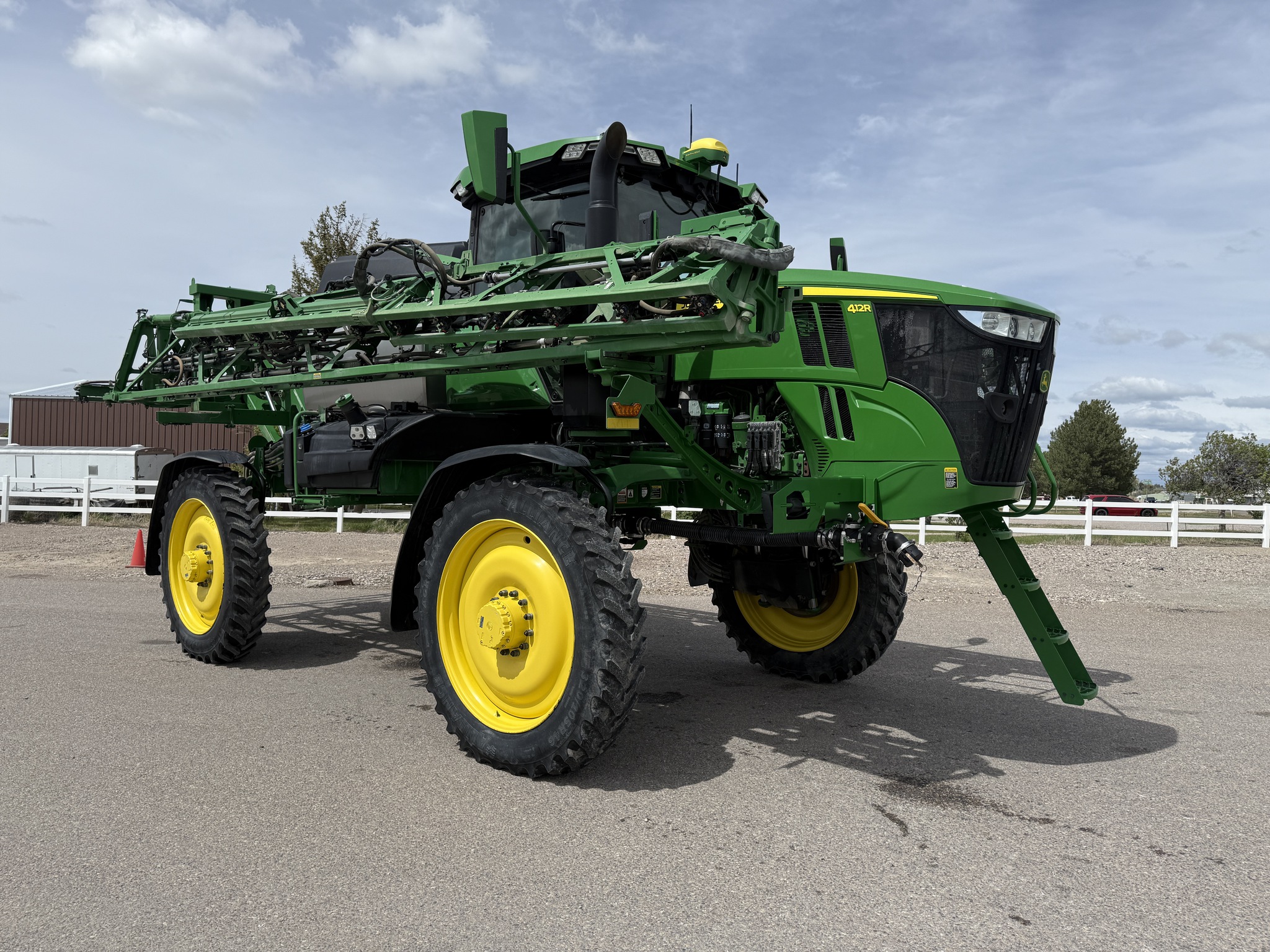 2022 John Deere 412R Image 7