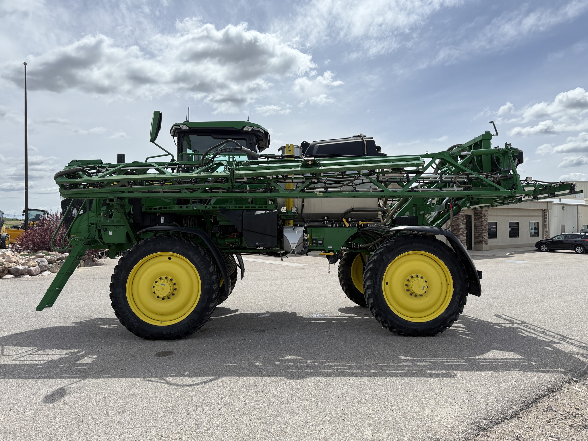 2022 John Deere 412R Image 2