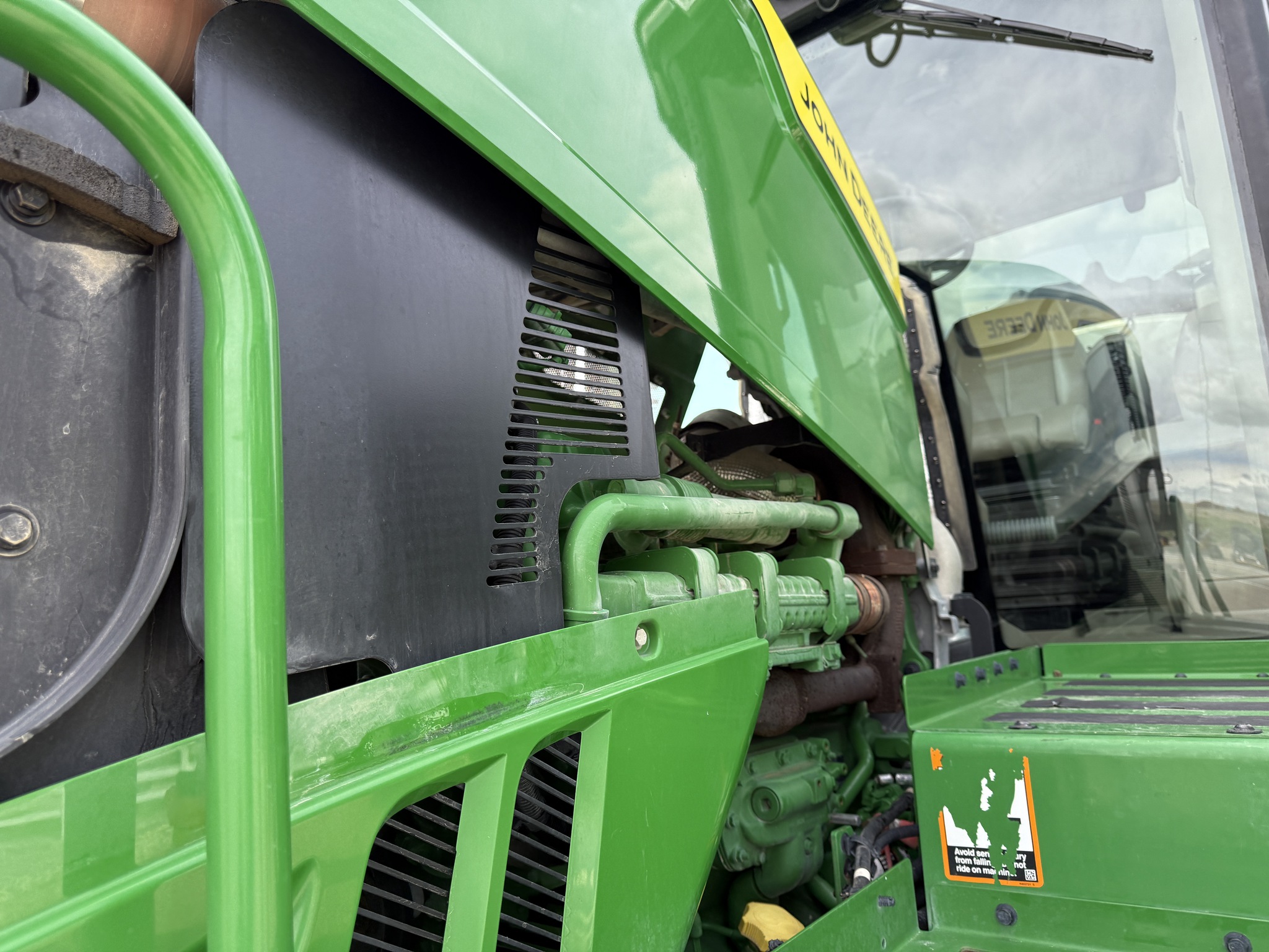 2022 John Deere 412R Image 33