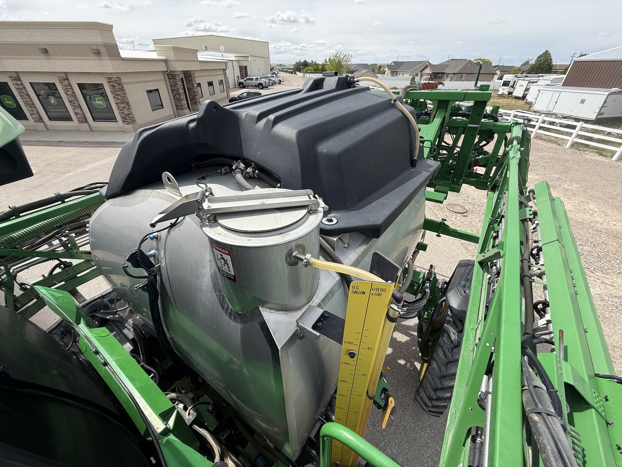 2022 John Deere 412R Image 41