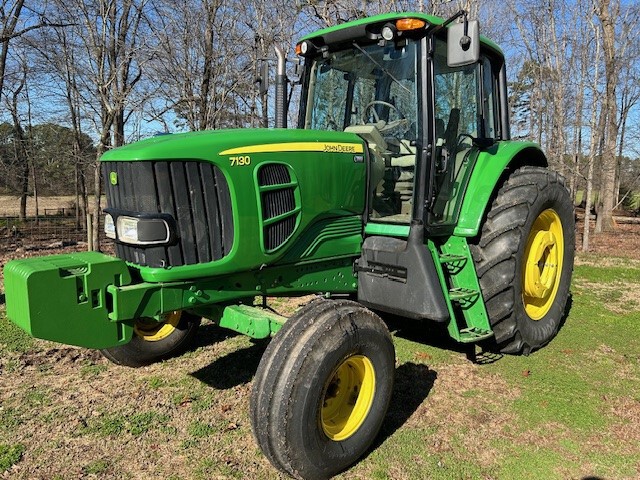 2008 John Deere 7130 Image 8