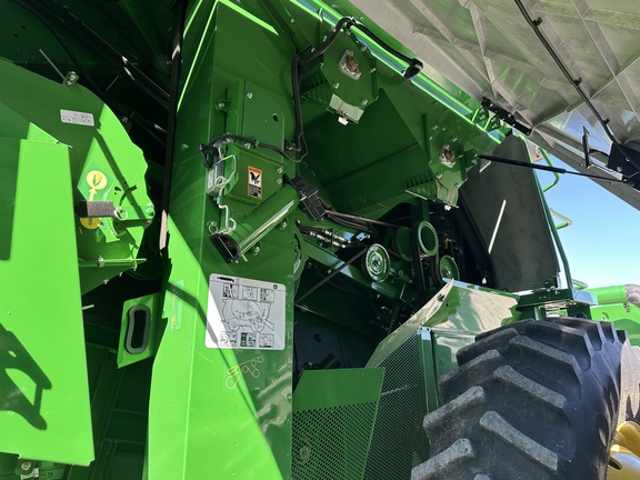 2023 John Deere S790