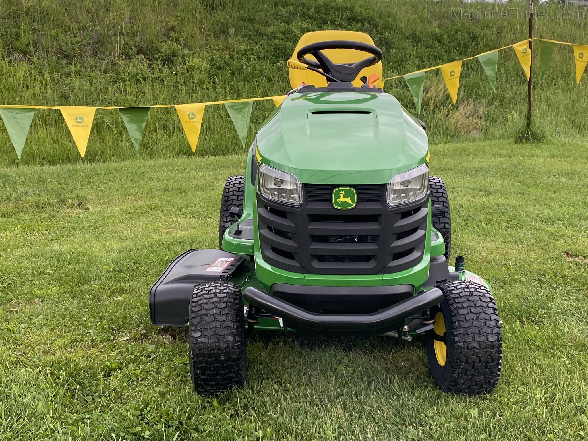 2025 John Deere S220 Image 4