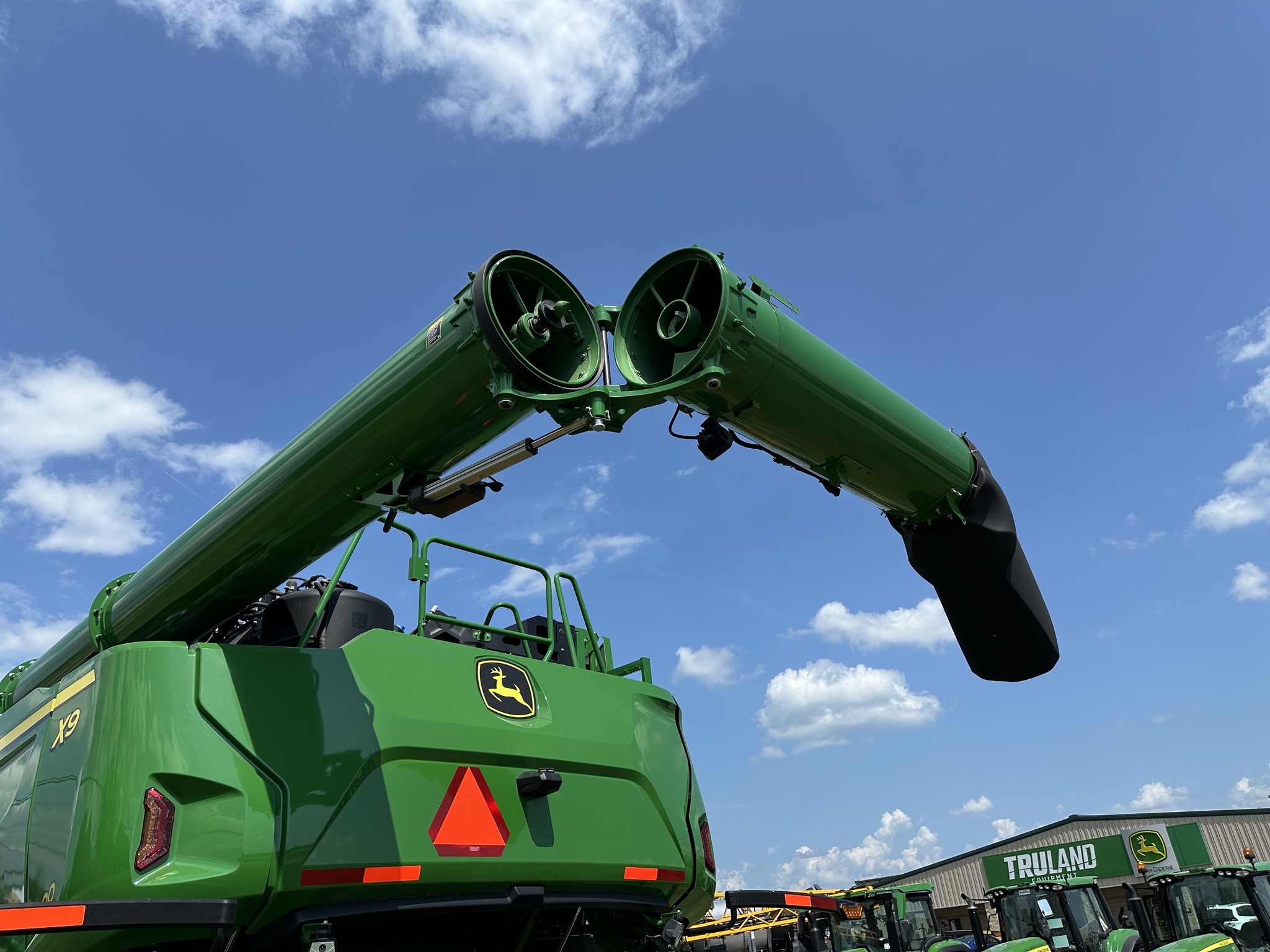 2023 John Deere X9 1000 Image 7