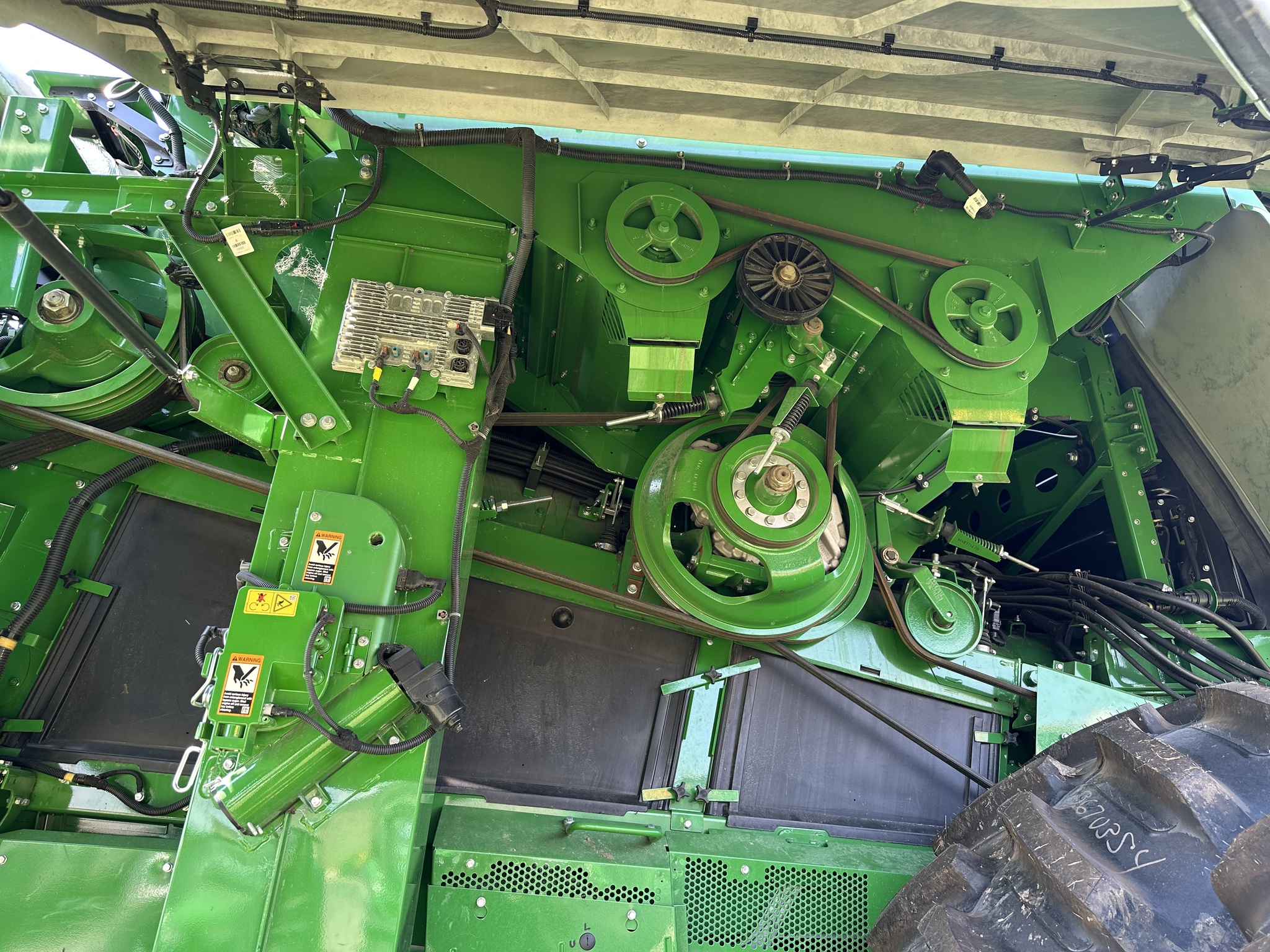 2023 John Deere X9 1000 Image 17