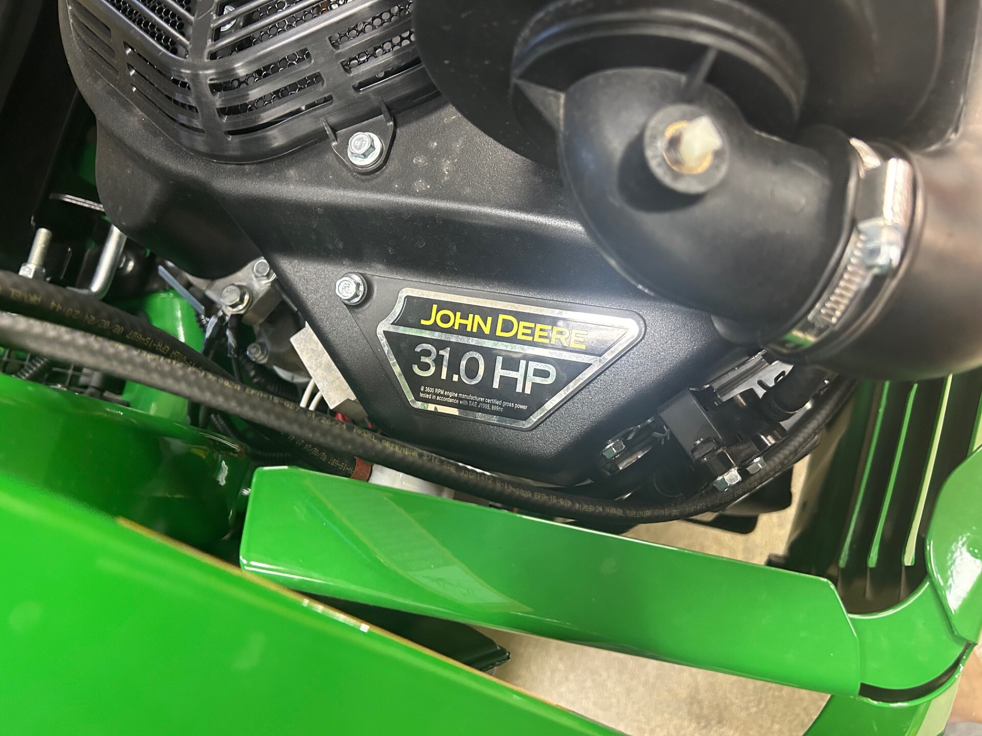 2025 John Deere Z960M Image 5