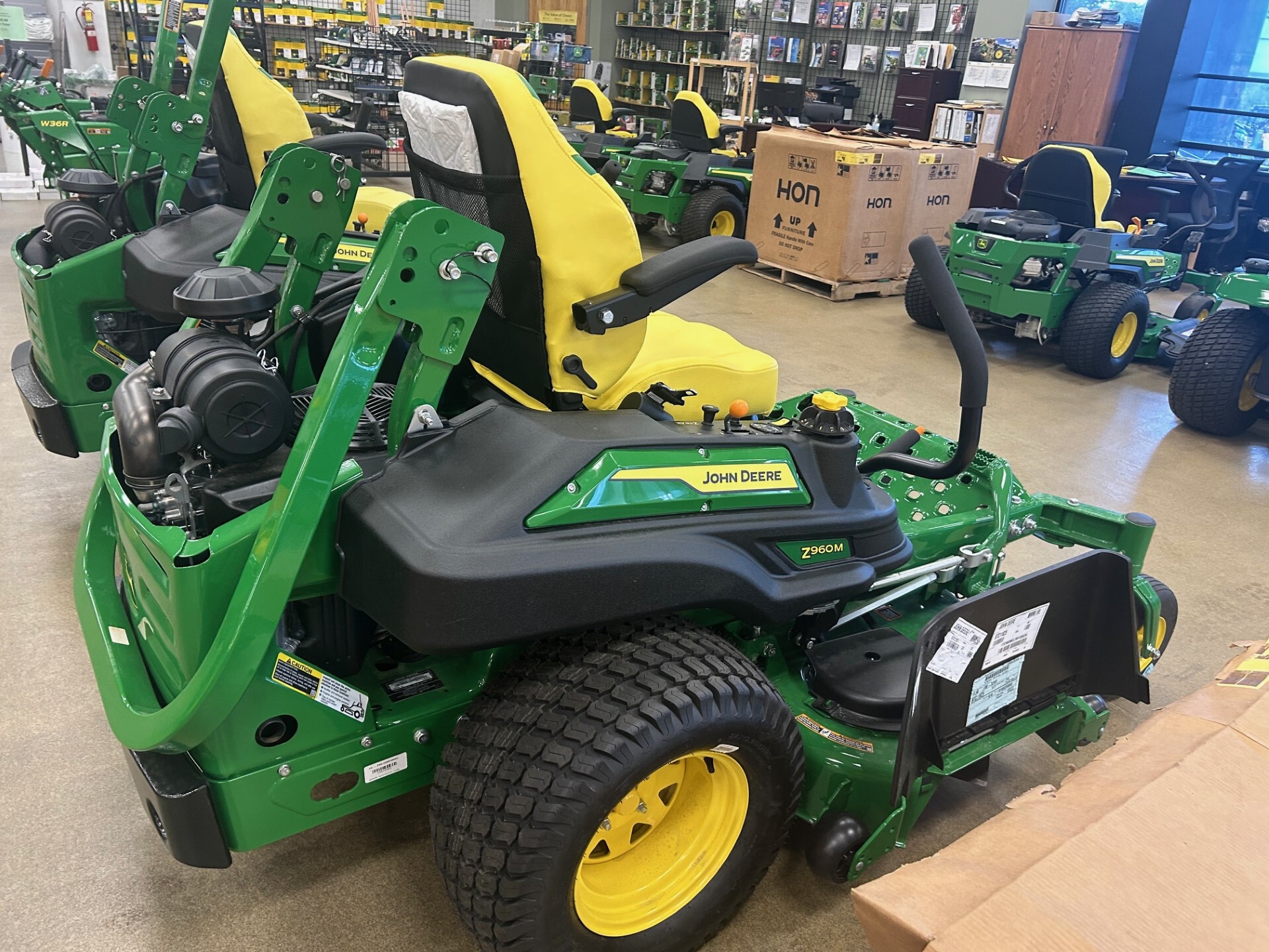 2025 John Deere Z960M Image 2