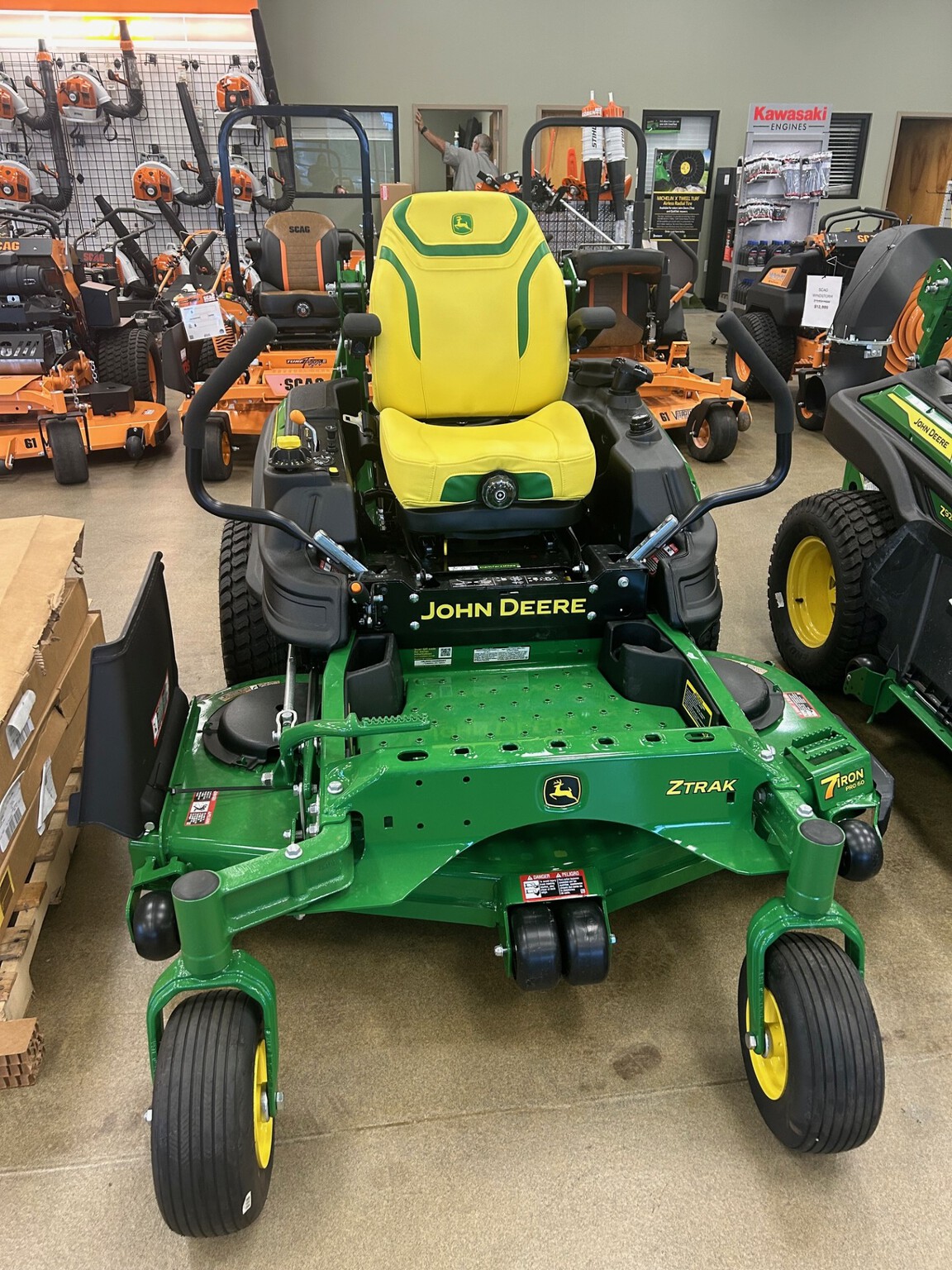 2025 John Deere Z960M Image 1