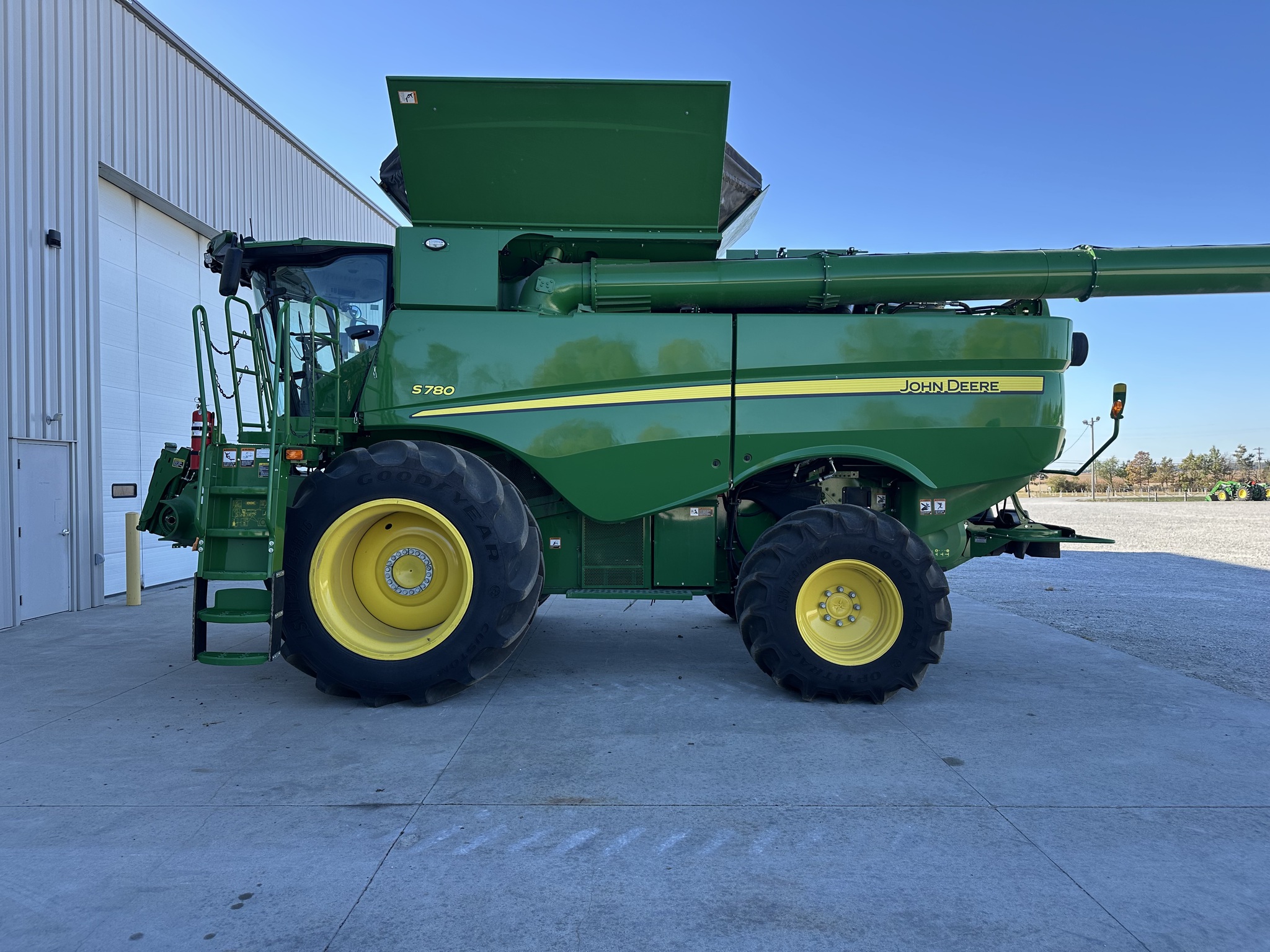 2024 John Deere S780 Image 4