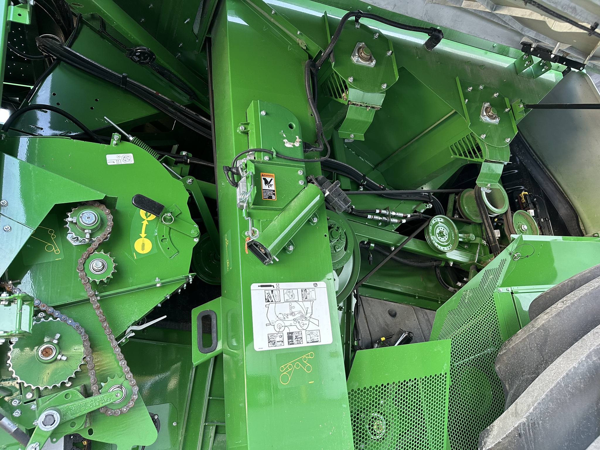 2024 John Deere S780 Image 10