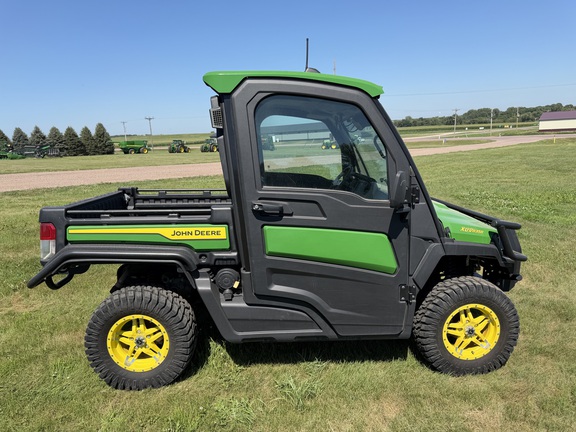 2024 John Deere XUV 835R - Photo2
