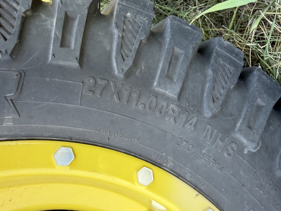 2024 John Deere XUV 835R - Photo12