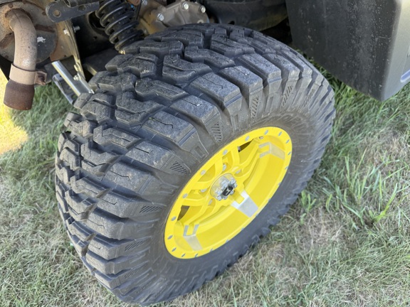 2024 John Deere XUV 835R - Photo13