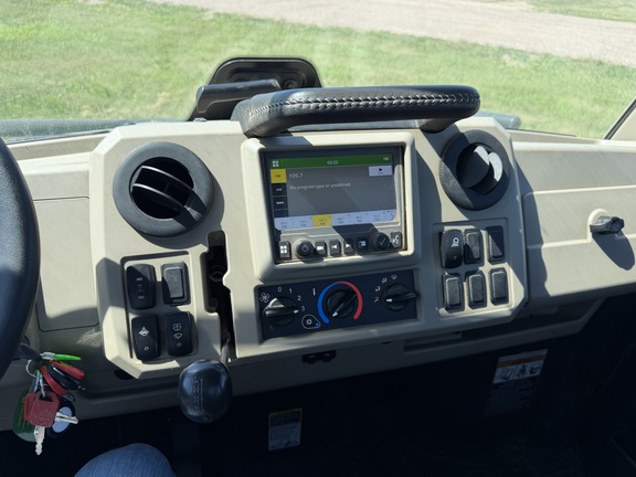 2024 John Deere XUV 835R - Photo25