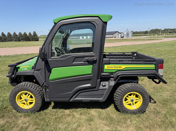 2024 John Deere XUV 835R - Photo6