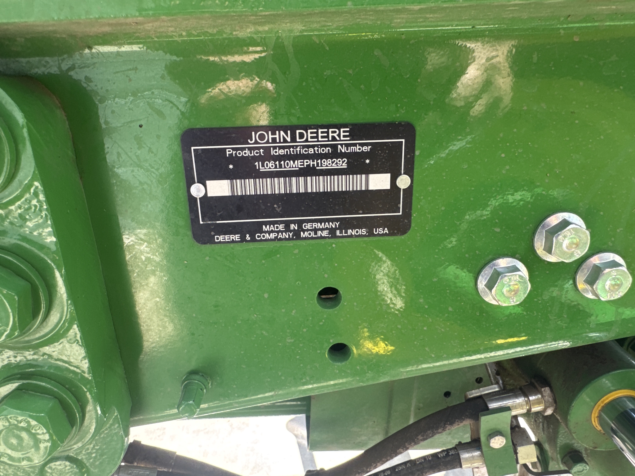 2023 John Deere 6110M Image 28