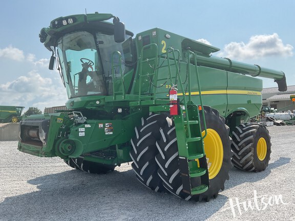 Photo of 2022 John Deere S780