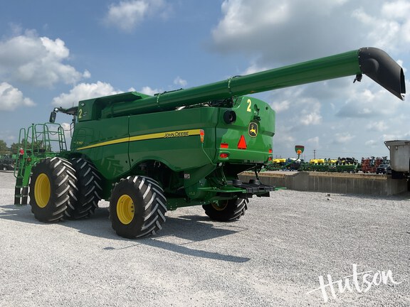 Photo of 2022 John Deere S780