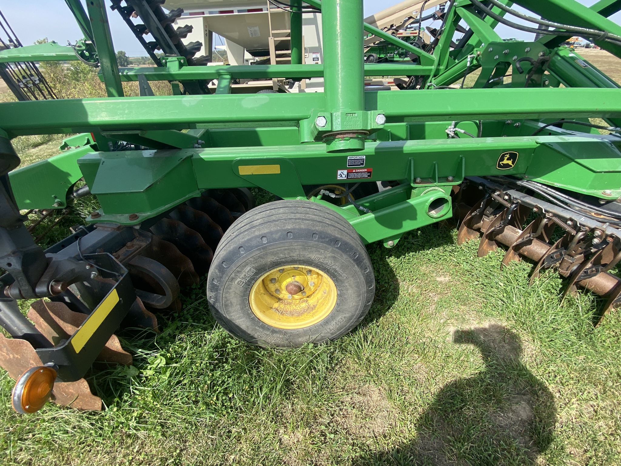 2013 John Deere 2623VT Image 13