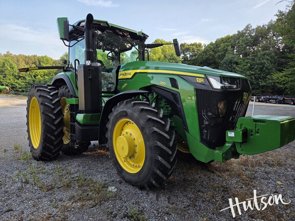 Photo of 2024 John Deere 8R 250
